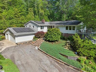 41 Lake Ridge Drive