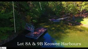 8 Westwind Court