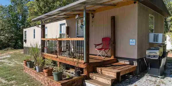 454 Pilgrim Circle