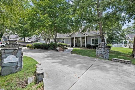 88 Summerset Point Drive