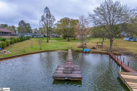 423 Coggins Shore Road