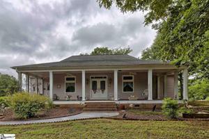 404 W Peninsula Drive