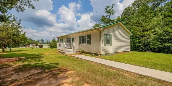 2585 Pineland Shores Circle