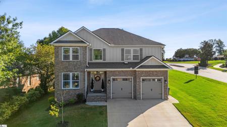 2 Double Crest Drive