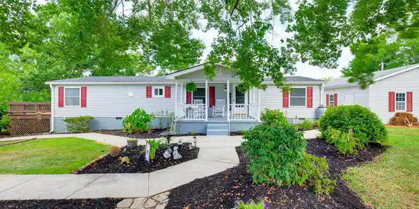 462 Forest Drive