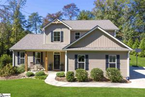 211 Holly Lane
