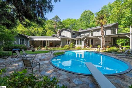 212 Middleton Shores Drive