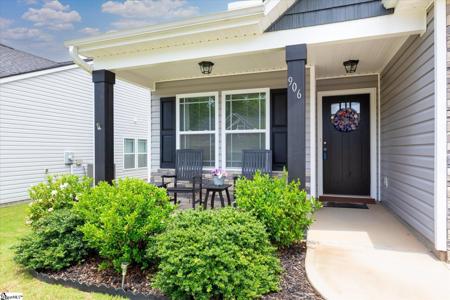906 John Thomas Way
