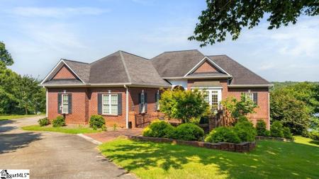104 E Peninsula Drive