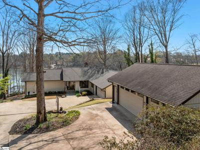 106 Stoneridge Drive
