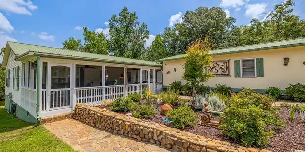 2511 & 2585 Pineland Shores Circle