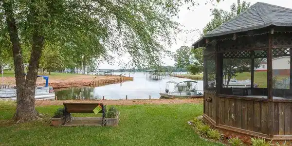 2492 Scurry Island Road