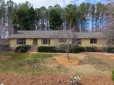 1605 Keowee Lakeshore Drive