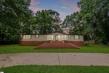 114 Derby Trail