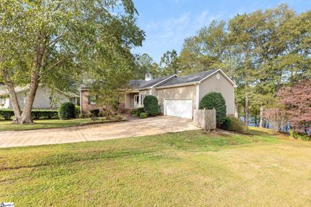 125 Lake Robinson Pointe