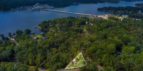 00 Lake Overlook Road