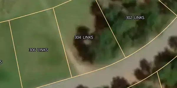304 Links Crossing S