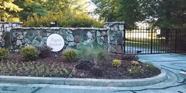 729 Eagles Harbor