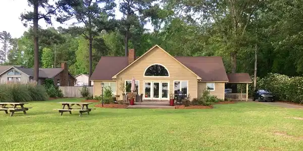 3299 Whitten