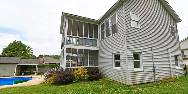 103 Shoreline Drive
