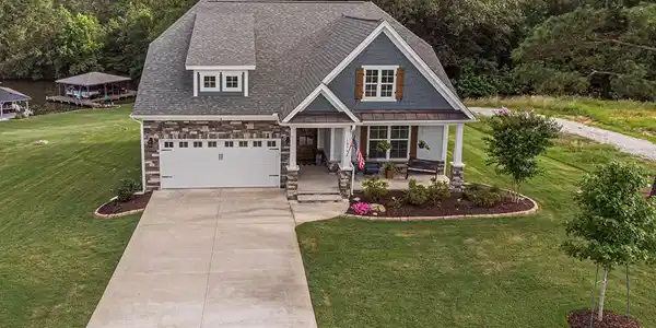 1094 Proctor Circle