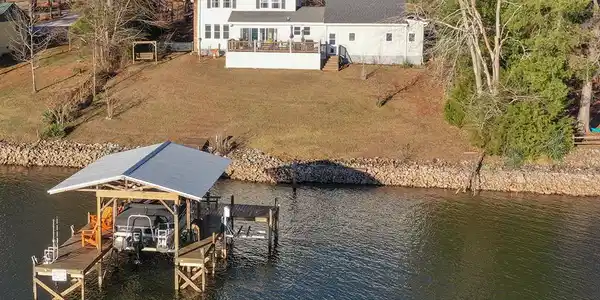 1445 Pineland Shores
