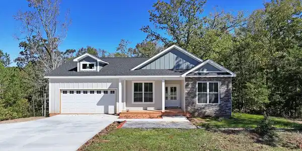 110 Ridge Pointe