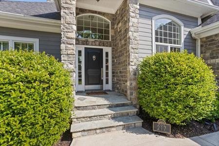 217 Commonwealth Drive