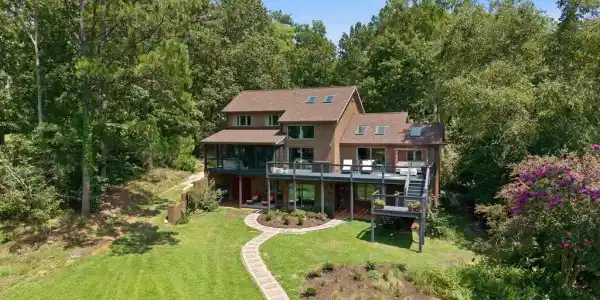 127 Watersedge Rd