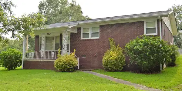 204 Sanders Dr