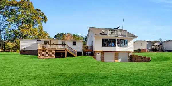 496 Enchanted Oaks Dr