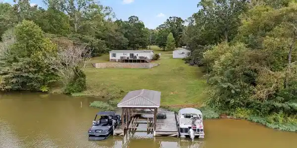 423 Neptune Dr