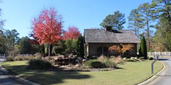 328 Abercrombie Point