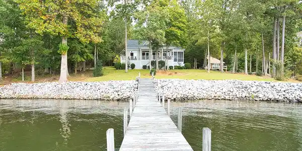 209 Point Arrowhead Circle
