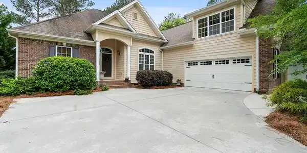 106 Battle Ridge Ct