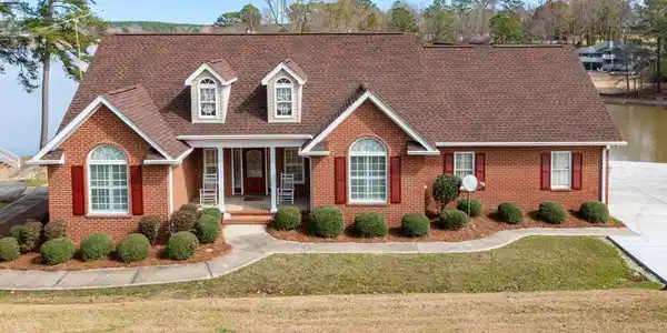 210 Dove Rd