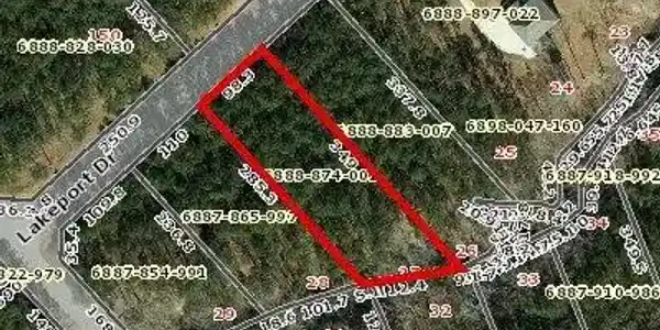 106 Lakeport