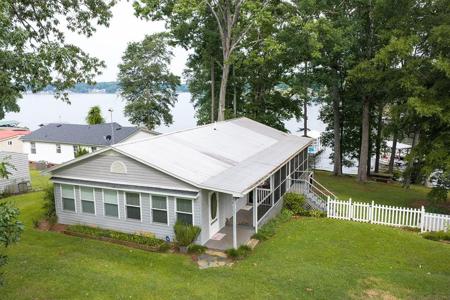 266 Ted Green Rd