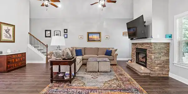 Image 3: Great Room