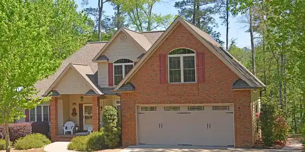 1914 Summerset Bay Drive