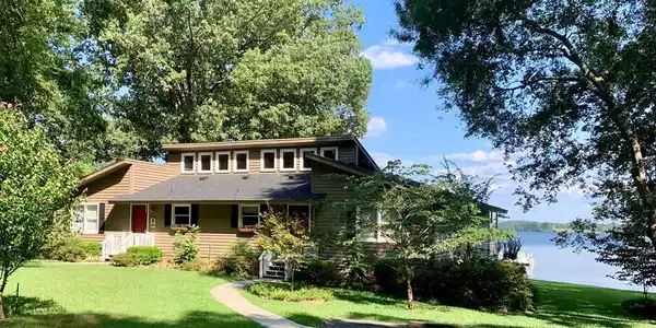 137/139 Belle Rive