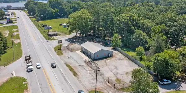 4302 Highway 72-221 E
