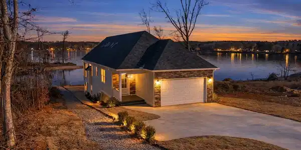 301 Portland Circle