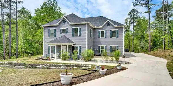 932 Eagles Harbor Dr