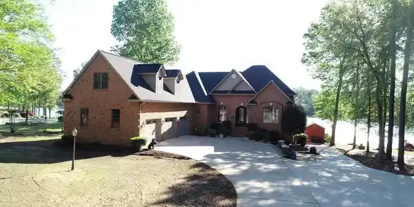 1984 Summerset Bay Drive