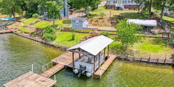 470 Amberhill Cir