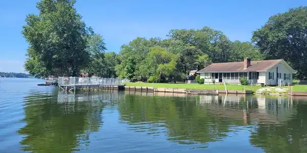 822 Old Oak Tree Drive