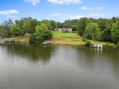 322 Stagecoach Rd