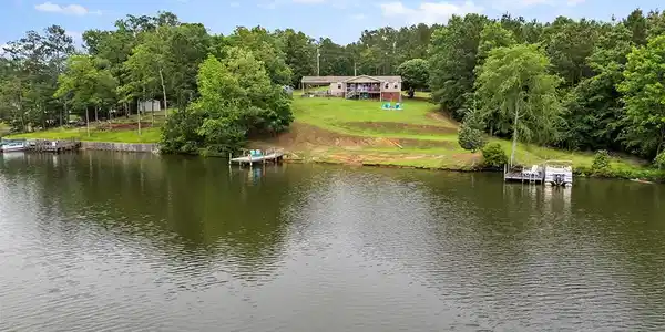 322 Stagecoach Rd