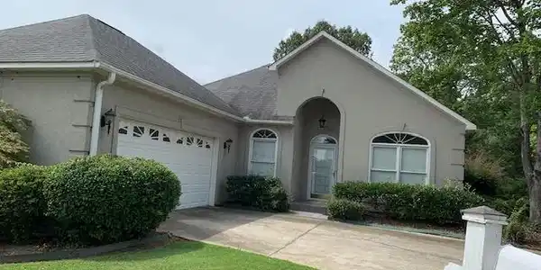 107 Luton Place N